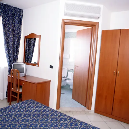 Castelmonardo 3* Filadelfia