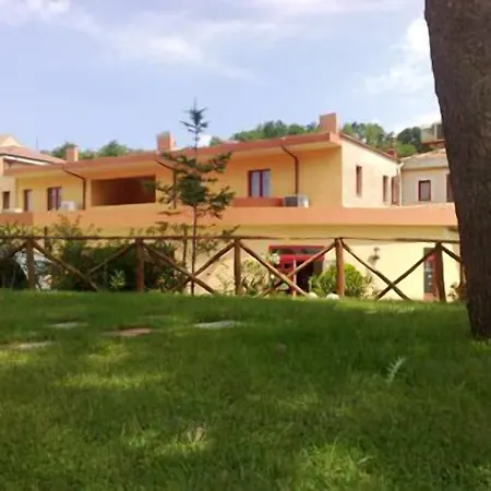 Castelmonardo 3* Filadelfia