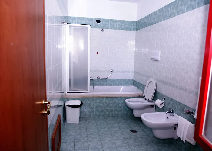 מלון Castelmonardo 3*