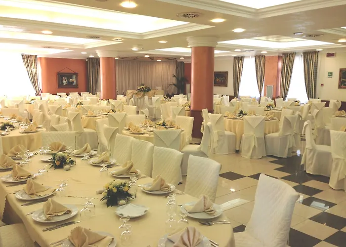 מלון Castelmonardo