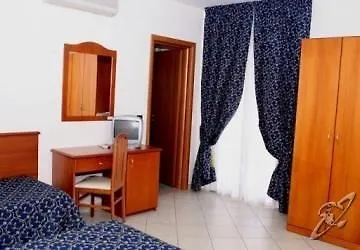 Castelmonardo מלון Filadelfia